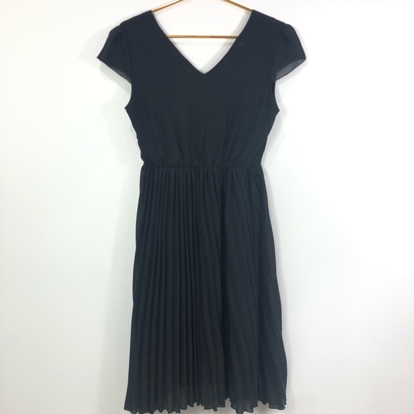 Instant Vintage S/M Black cap sleeve dress - Picture 3 of 6